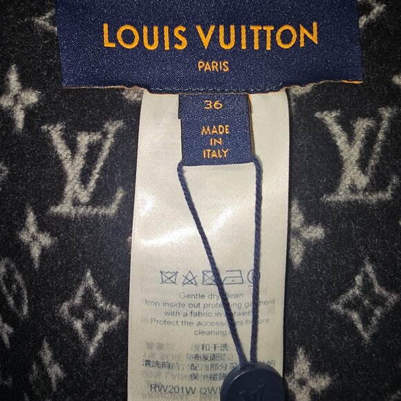 Louis vuitton Poncho - Picture 2 of 14